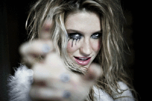 ¿Te da miedo que se te corra el maquillaje? Te has pasado pintándote. ¿Te da miedo que se te corra el maquillaje? Te has pasado pintándote.