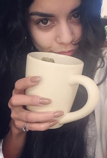 La manicura de Vanessa Hudgens