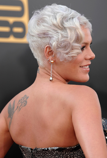 Los tatuajes de colibrís y su significado Los tatuajes de colibrís y su significado