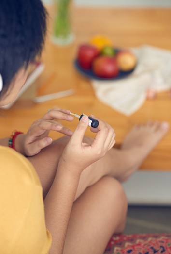 Trucos para pintarte las uñas