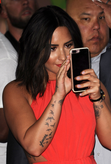 Tatuajes de mujeres estresadas