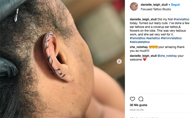 tatuaje hélix completo