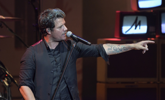 Famosos que se arrepintieron de su tatuaje Famosos que se arrepintieron de su tatuaje