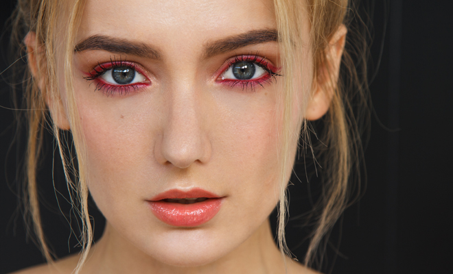 Ideas para un maquillaje de fiesta con colores brillantes.  Ideas para un maquillaje de fiesta con colores brillantes.