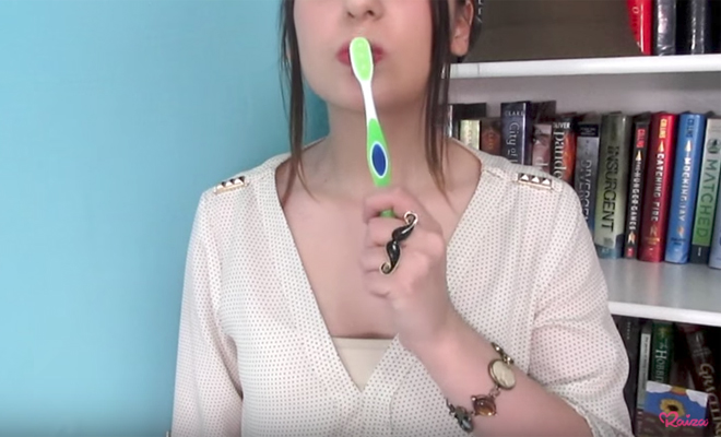 Cepillo de dientes para exfoliarte los labios Cepillo de dientes para exfoliarte los labios