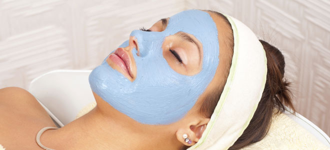 Cara con piel grasa Cara con piel grasa