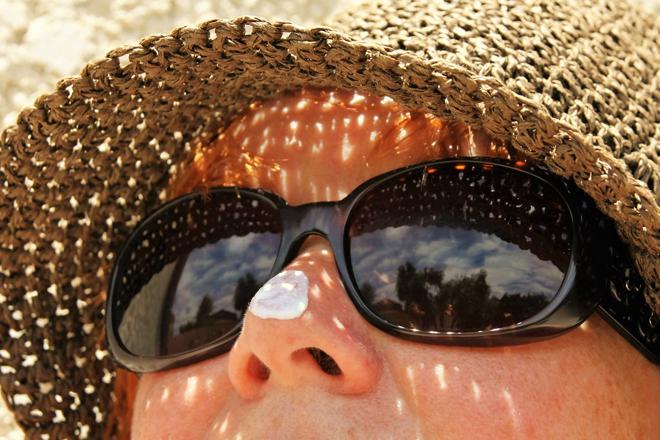 crema solar ojeras Crema solar para evitar ojeras