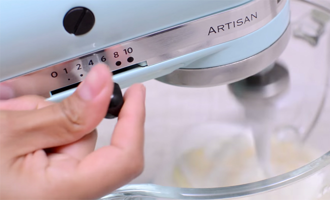 Recetas de Halloween: cómo hacer cupcakes de bruja paso 2 Recetas de Halloween: cómo hacer cupcakes de bruja paso 2