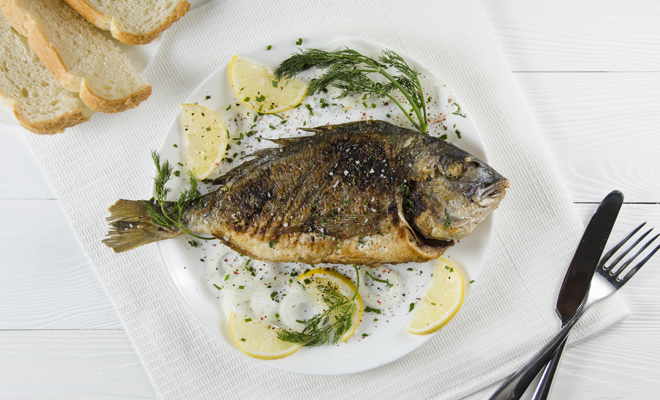 Recetas de platos principales para Navidad: dorada Recetas de platos principales para Navidad: dorada