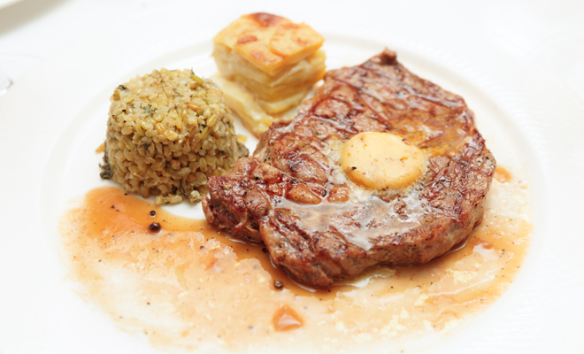 Recetas de platos principales para Navidad: entrecot con salsa vienesa Recetas de platos principales para Navidad: entrecot con salsa vienesa