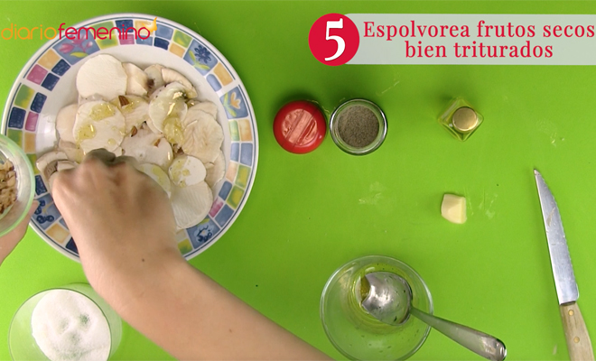 Recetas de aperitivos fáciles: el carpaccio de champiñones más rico Paso 5 Recetas de aperitivos fáciles: el carpaccio de champiñones más rico Paso 5