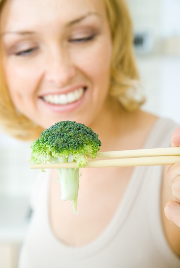 5 hábitos dañinos que debes eliminar de tu dieta diaria