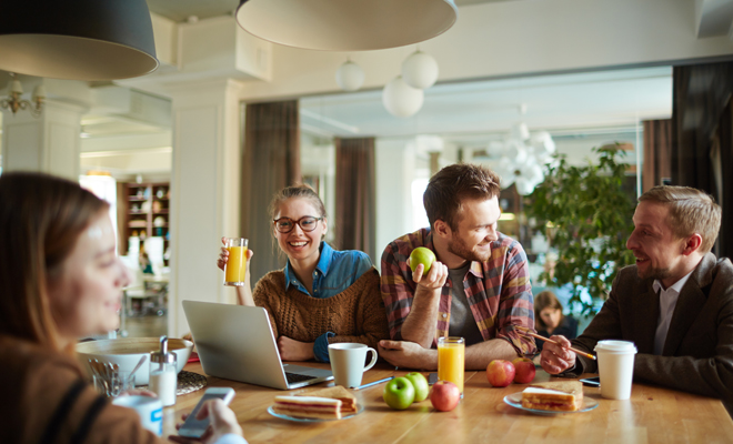 8 hábitos que te hacen engordar en la oficina 8 hábitos que te hacen engordar en la oficina