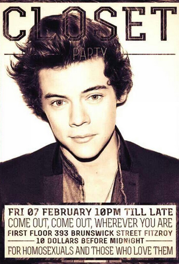 El cartel de la discoteca gay con la cara de Harry Styles.