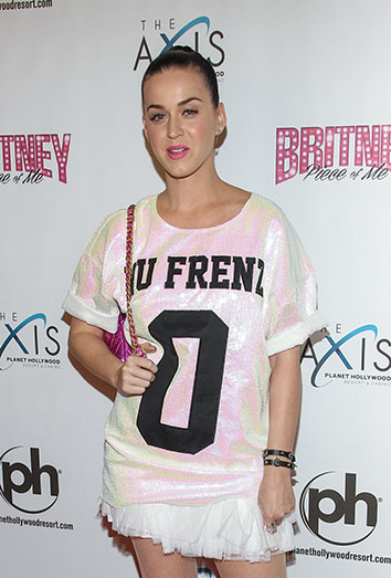 Katy Perry cuenta como perdió la virginidad. Katy Perry cuenta como perdió la virginidad.