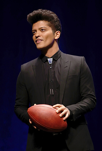 Bruno Mars actuará en la Super Bowl 2014. Bruno Mars actuará en la Super Bowl 2014.