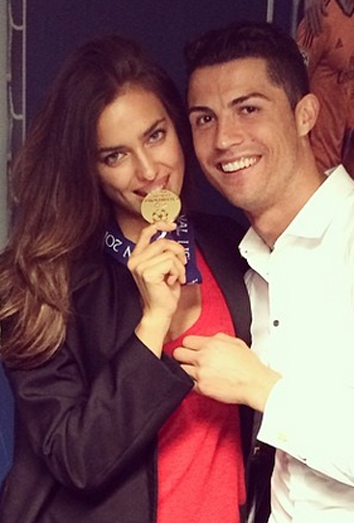 Irina Shayk y Cristiano Ronaldo celebran el triunfo del Real Madrid. Irina Shayk y Cristiano Ronaldo celebran el triunfo del Real Madrid.