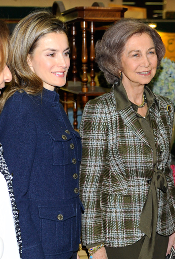 Doña Letizia y Doña Sofía, durante un acto oficial Doña Letizia y Doña Sofía, durante un acto oficial
