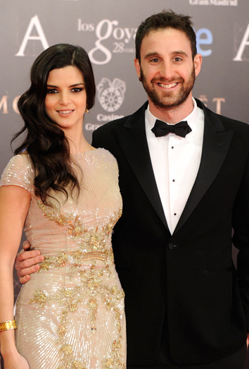 Dani Rovira y Clara Lago, en los premios Goya.