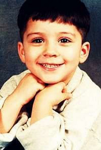Zayn Malik, de One Direction, de pequeño. Zayn Malik, de One Direction, de pequeño.