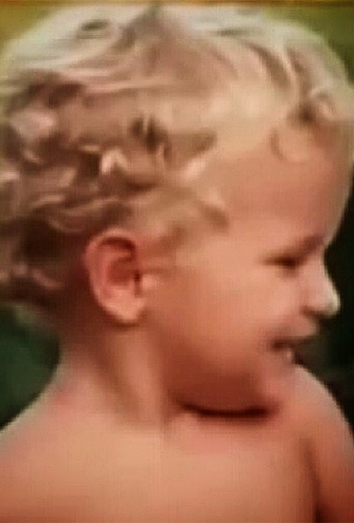 Pablo Alborán de niño. Pablo Alborán de niño.