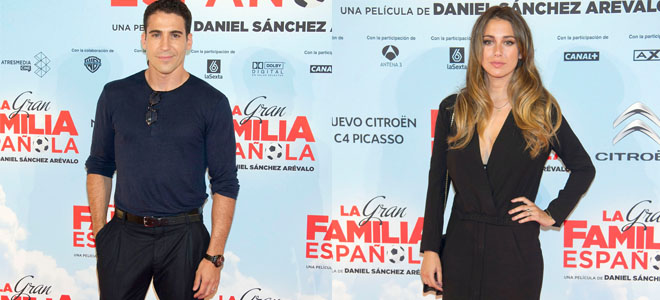 Miguel Ángel Silvestre y Blanca Suárez en la premier de 'La Gran Familia Española' Miguel Ángel Silvestre y Blanca Suárez en la premier de 'La Gran Familia Española'