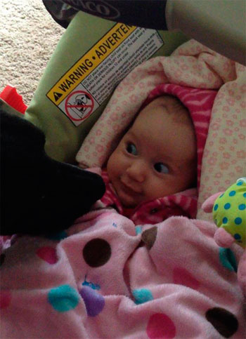 Un bebé y un perro, ¿existe algo más tierno? Un bebé y un perro, ¿existe algo más tierno?