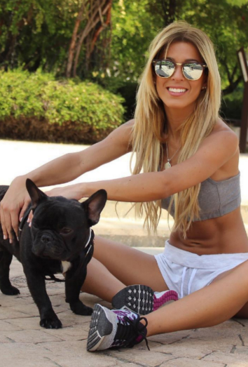 Conoce a Cocco, el bulldog francés de Oriana Marzoli