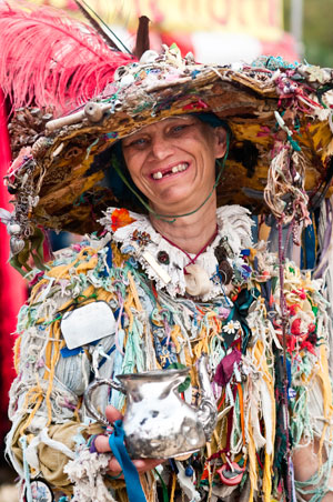 El vestido que te llega a casa cuando compras por Internet.  El vestido que te llega a casa cuando compras por Internet.