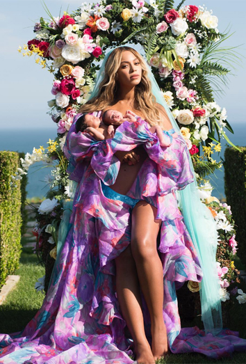 Beyoncé y sus looks más sobresalientes gemelos Beyoncé y sus looks más sobresalientes gemelos