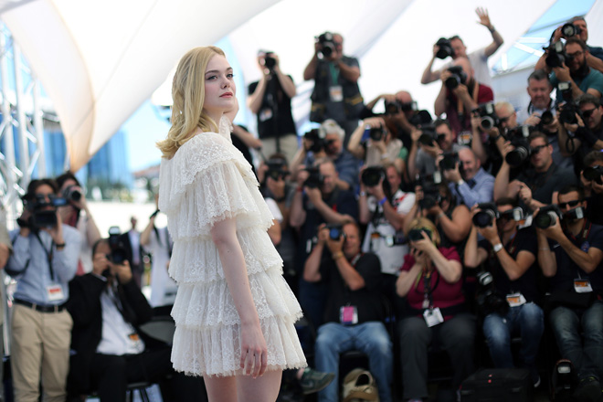 Vestidos de fiesta cortos: una mujer, un gusto