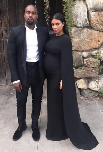 Kim Kardashian y Kanye West sorprenden a JLo