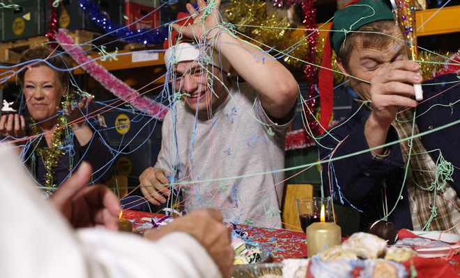 Cenas navideñas con amigos