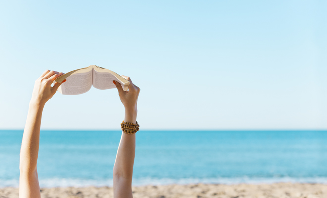 El libro perfecto para cada signo del zodiaco, ¿cuál le comprarás?