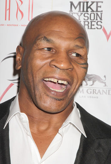 Mike Tyson parodiará Cincuenta sombras de Grey en la película Scary Movie 5 Mike Tyson parodiará Cincuenta sombras de Grey en la película Scary Movie 5