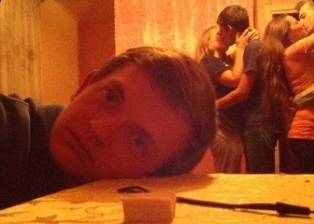 Todos ligan menos tú Situaciones sociales que causan estrés