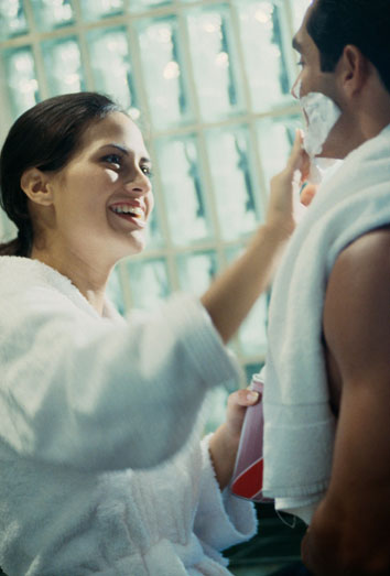 Cómo superar la timidez al compartir el baño con otra persona