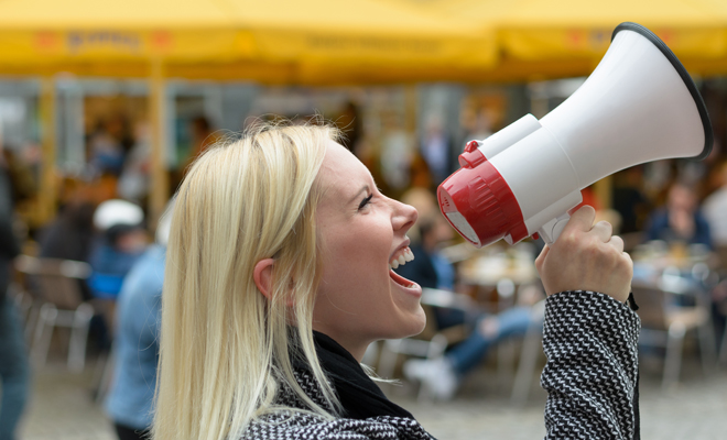 Qué significa soñar que no paras de hablar