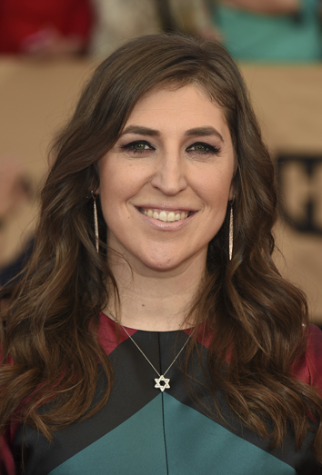 Esta es la carta feminista de Mayim Bialik tras Harvey Weinstein