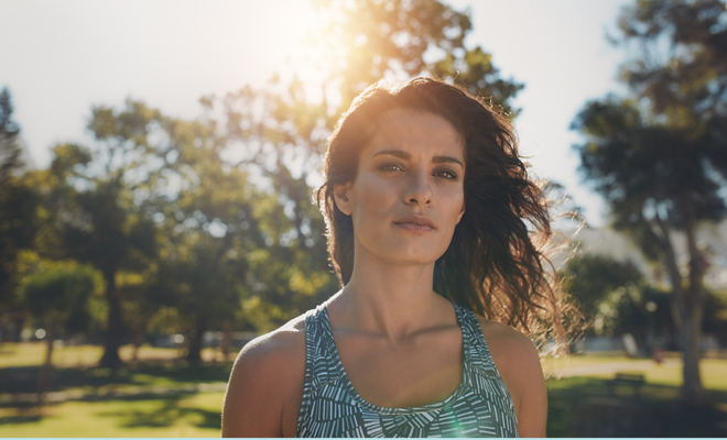 Lo que la forma de tu dedo meñique dice sobre tu personalidad/