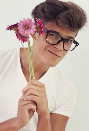 Hombre tímido Hombre tímido