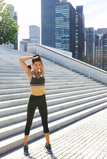Adriana Lima haciendo deporte