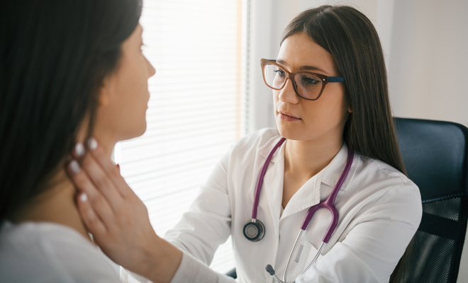 Las molestias de garganta provocadas por diferentes molestias Las molestias de garganta provocadas por diferentes molestias