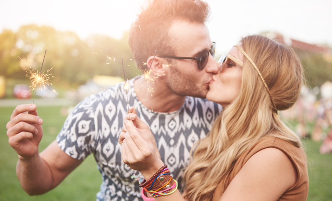 Cómo se contagia la enfermedad del beso Cómo se contagia la enfermedad del beso