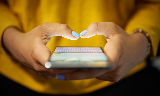 Lo que te puede ocurrir si metes a alguien en un grupo de WhatsApp sin su consentimiento